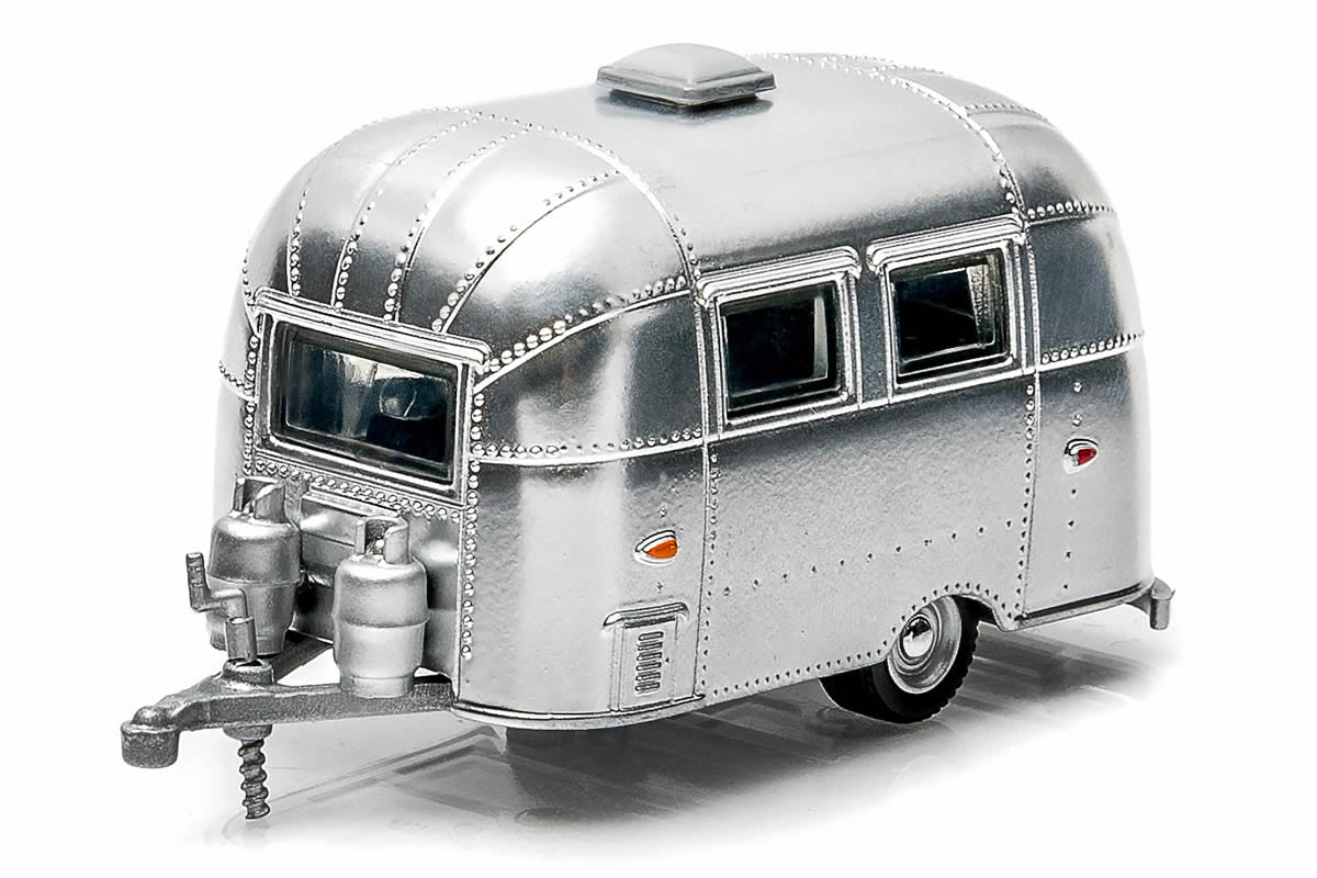 1967 Chevy Impala Sport Sedan / Airstream 16’ Bambi