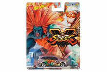 Hot Wheels Pop Culture 2018 Mix 5 Street Fighter / Honda Odyssey - Blanka & Dhalsim