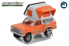 1977 Dodge Ramcharger SE with Modern Rooftop Tent