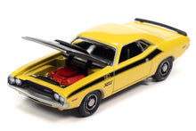 1970 Dodge Challenger T/A (FY1 Banana w/Flat Black Hood & Black T/A Side Stripes)