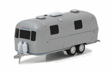 1971 Airstream Double-Axle Land Yacht Safari