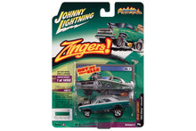 1966 Chevrolet Chevelle / Zingers (Pearl White & Metallic Green)