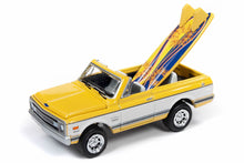 Surf Shop / 1970 Chevy Blazer