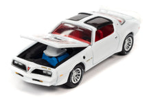 1977 Pontiac Firebird Trans Am (Cameo White)