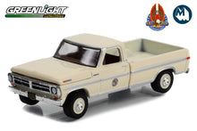 Fall Guy Stuntman Association / 1972 Ford F-250 Camper Special