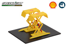 Shell Oil Automotive Double Scissor Lifts (Series 1)