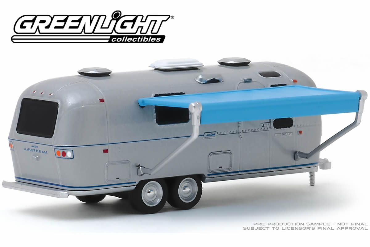 1971 Airstream Double-Axle Land Yacht Safari with Awning