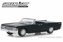 1965 Lincoln Continental Custom Convertible (Lot #1585)