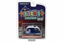 2016 Winnebago Winnie Drop (Blue)
