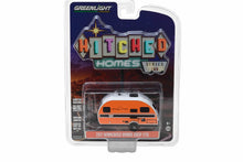 2017 Winnebago Winnie Drop (Orange)