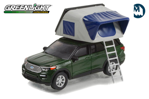 2022 Ford Explorer Limited with Modern Rooftop Tent