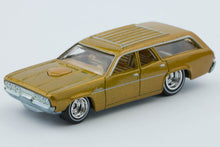 Hot Wheels Retro Entertainment 2013 Mix 4 / Brady Bunch - 1971 Plymouth Satellite
