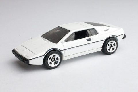 Lotus Esprit S1 (The Spy Who Loved Me)