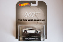 Hot Wheels Retro Entertainment 2015 Mix 4 / The Spy Who Loved Me - Lotus Esprit S1