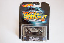 Hot Wheels Retro Entertainment 2015 Mix 2 / Back to the Future: Part II - Time Machine - Hover Mode