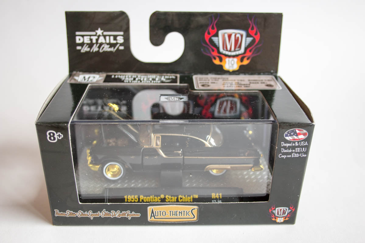 [Chase] 1955 Pontiac Star Chief