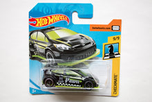 139/365 - '12 Ford Fiesta