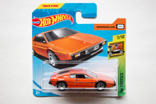 125/365 - Lotus Esprit S1