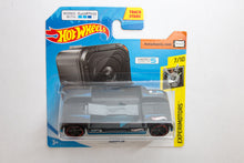 242/365 - Zoom In (Black)