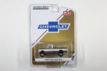 1969 Chevrolet K10 (Gold & White)