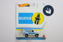 Hot Wheels Pop Culture 2021 Mix 2 Speed Shop Garage / Land Rover Defender 110 Hardtop - BILSTEIN