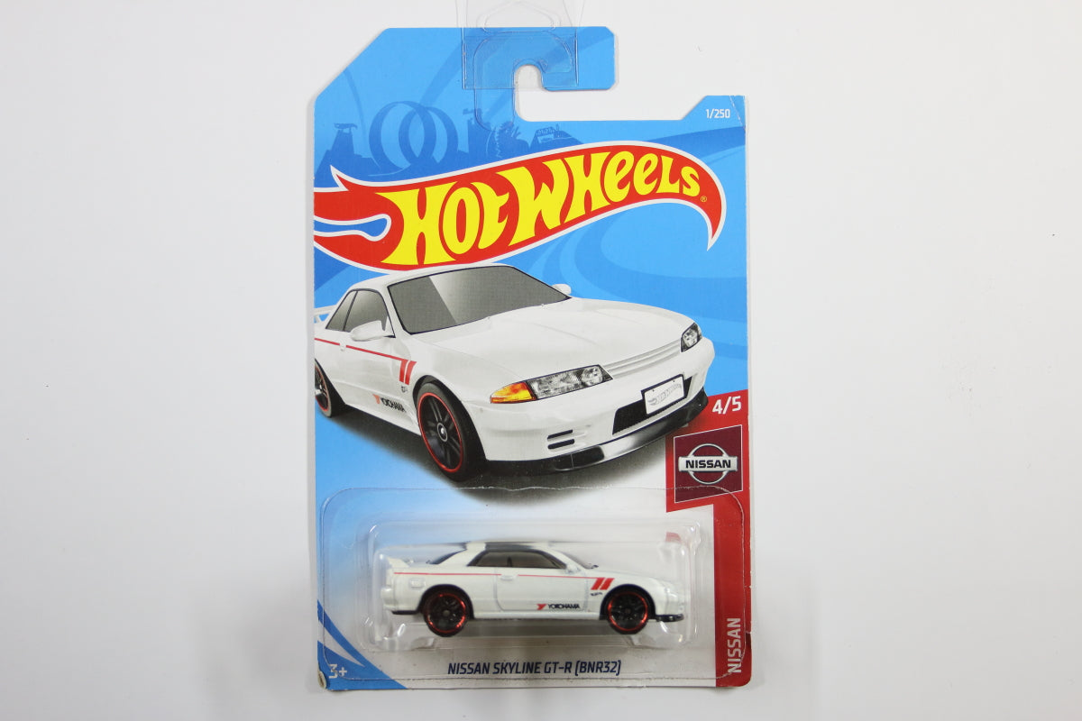 001/250 - Nissan Skyline GT-R (BNR32)