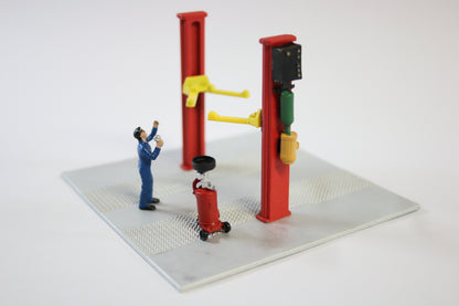 1:64 American Diorama 2 Post Lift Set in Red (AD-38375)