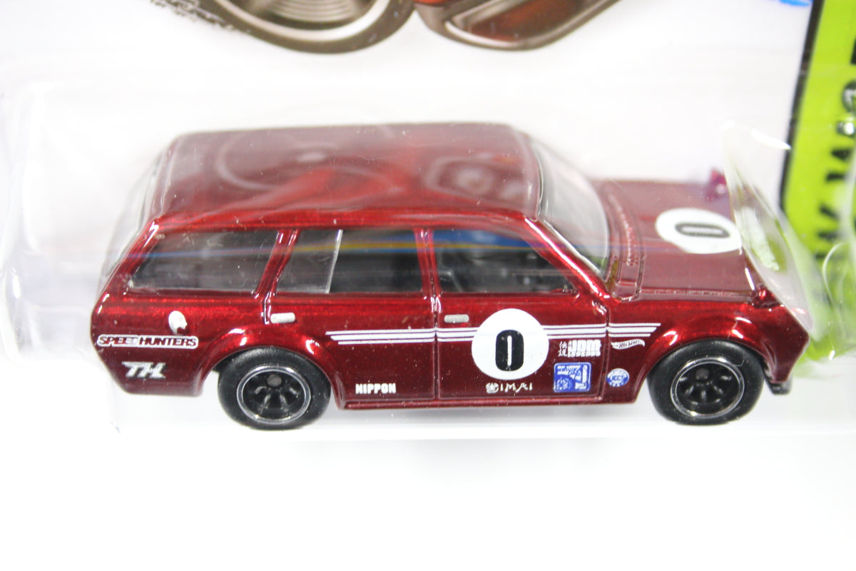 [Super] Hot Wheels 2014 Super Treasure Hunt - '71 Datsun Bluebird 510 Wagon with mesh grill (Long Card)