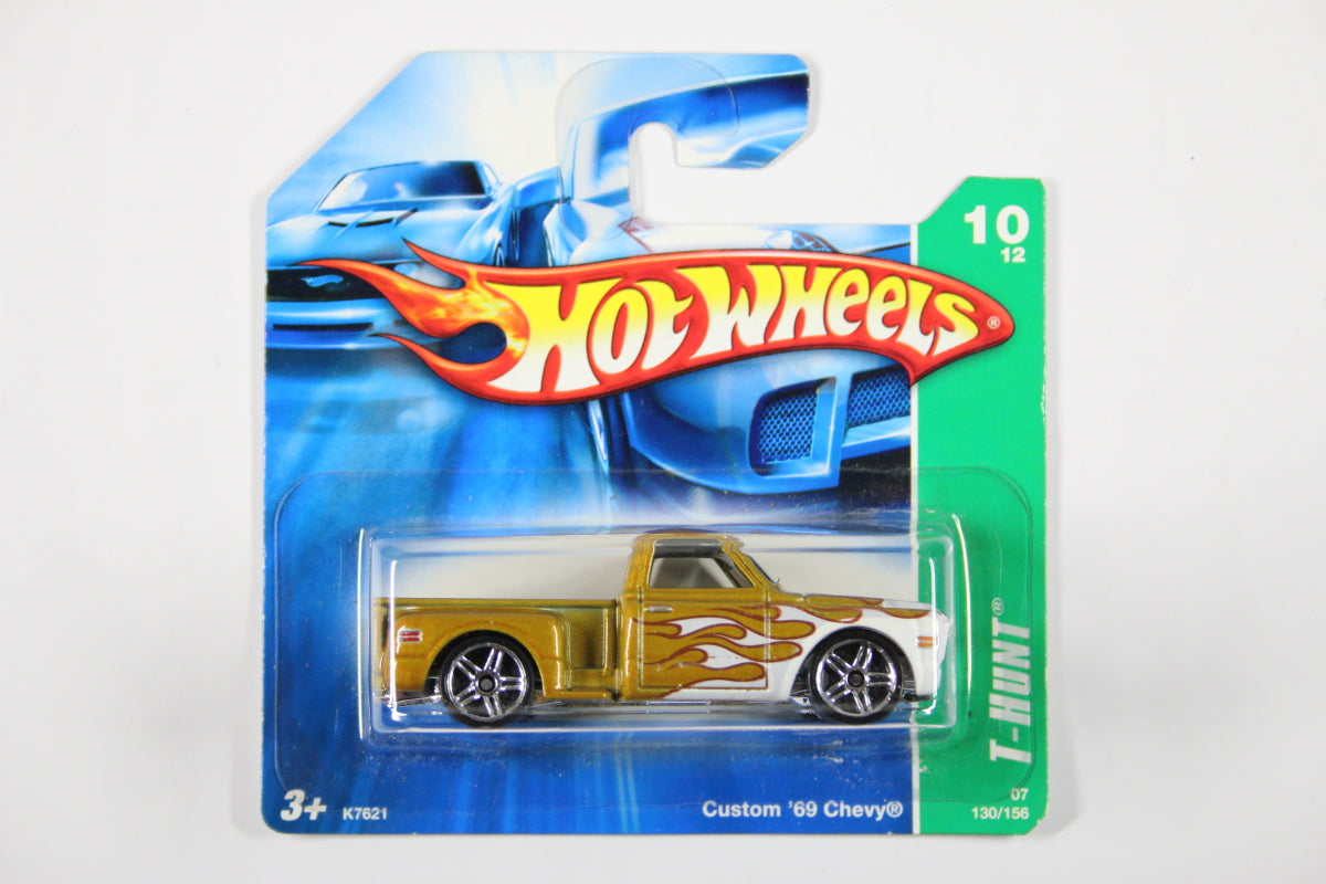 [Treasure Hunt] Hot Wheels 2007 Treasure Hunt - Custom '69 Chevy (Short Card)