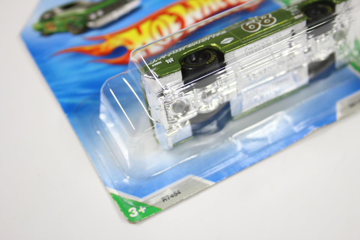 [Super] Hot Wheels 2010 Super Treasure Hunt - '69 Ford Torino Talladega (Short Card)