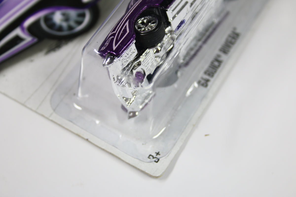 [Super] Hot Wheels 2013 Super Treasure Hunt - '64 Buick Riviera (Long Card)