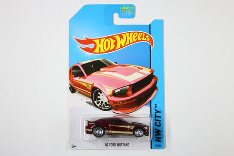 [Super] Hot Wheels 2014 Super Treasure Hunt - '07 Ford Mustang with tinted windows (Long Card)