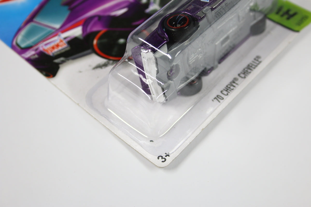 [Super] Hot Wheels 2014 Super Treasure Hunt - '70 Chevy Chevelle SS (Long Card)