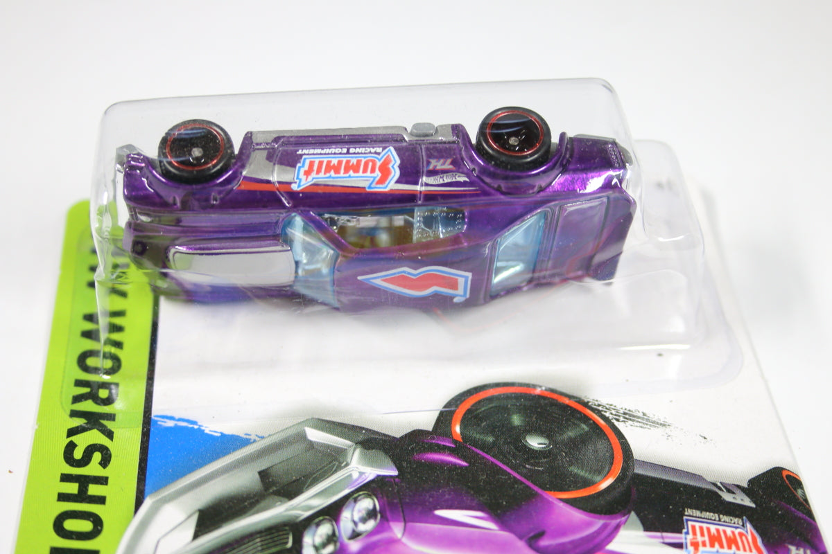 [Super] Hot Wheels 2014 Super Treasure Hunt - '70 Chevy Chevelle SS (Long Card)