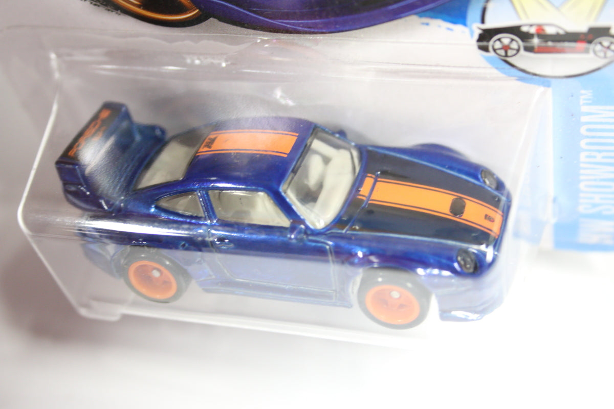 [Super] Hot Wheels 2016 Super Treasure Hunt - Porsche 993 GT2 with full roll cage (Long Card)