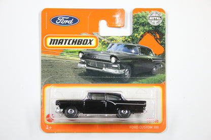 2022 010/102 - 1957 Ford Custom 300